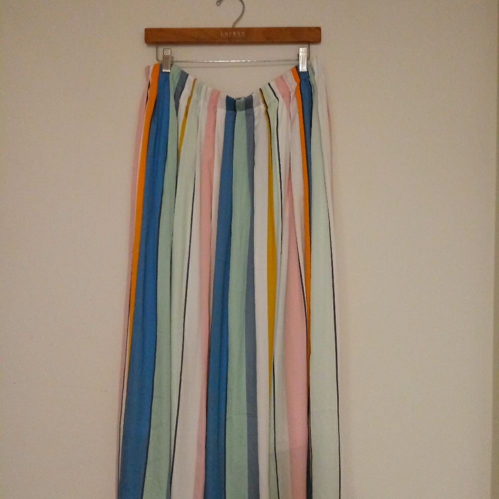 Loft multi colored pleated skirt size L